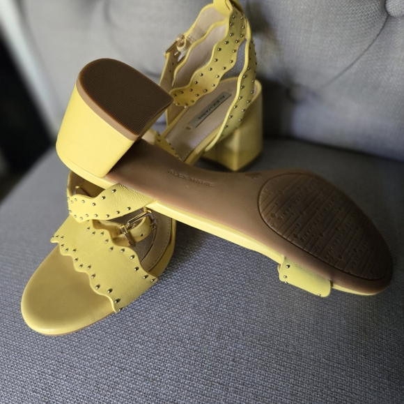 Alex Marie Yellow Block Heel Sandals ~size 8 - Picture 4 of 7